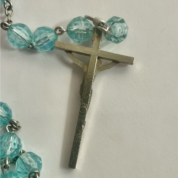 Rosary light blue silver tone crucifix - jewelry - Picture 5 of 6